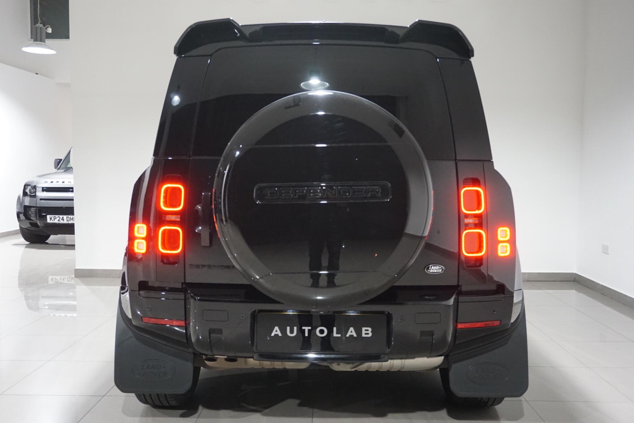 Land Rover Defender 90 3.0 D200 MHEV Hard Top SUV 3dr Diesel Auto 4WD SWB Euro 6 (s/s) (200 ps)